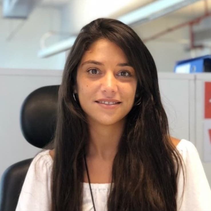 Dra. Razzetto, Abogada del Estudio Fernández Iglesias